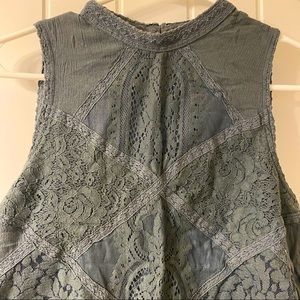 High neck keyhole tank